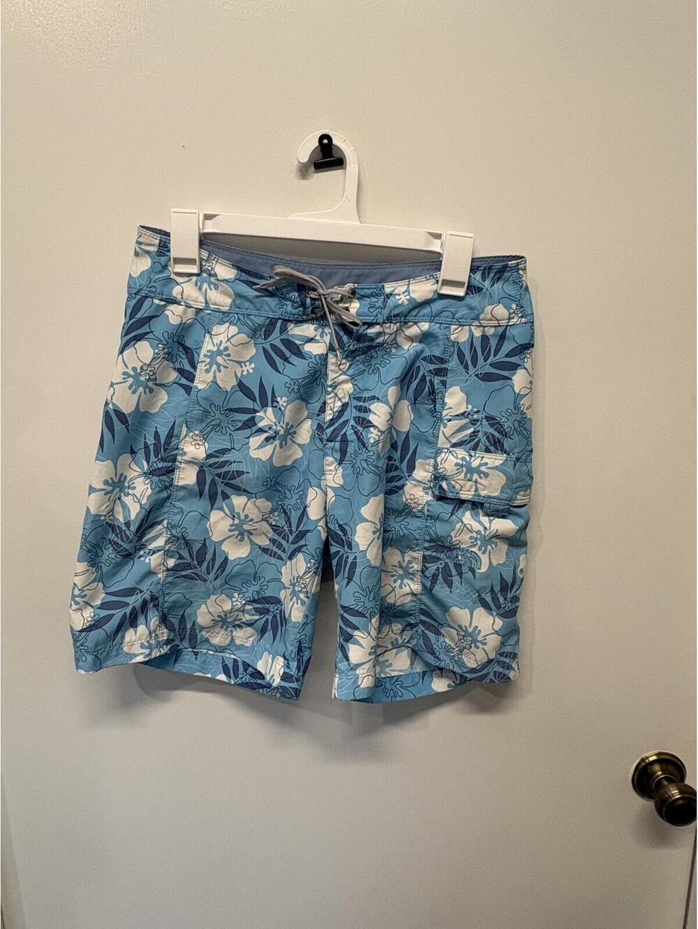 The North Face Women's Blue Floral Board Shorts Size 8 Long